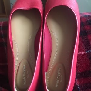 Never worn Hush Puppies